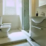 L'uovo Di Colombo 奥梅尼亚